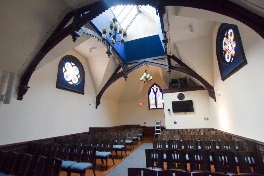 More Photos Of 611 E William St, Ann Arbor Sorority Fraternity House For Sale