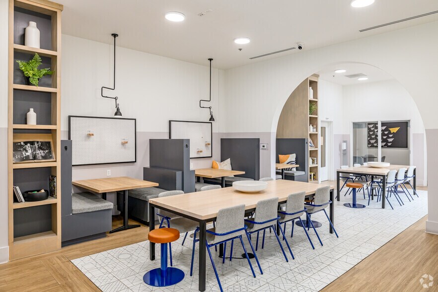 More Photos Of 1300 S University Ave, Ann Arbor Apartments For Lease
