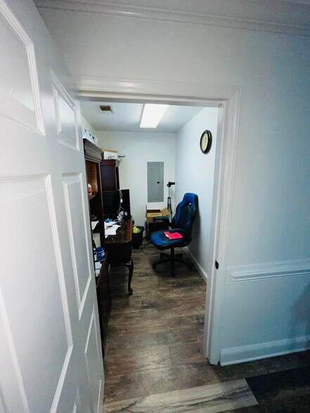 More Photos Of 301 W Main St, Stoneville Office For Sale