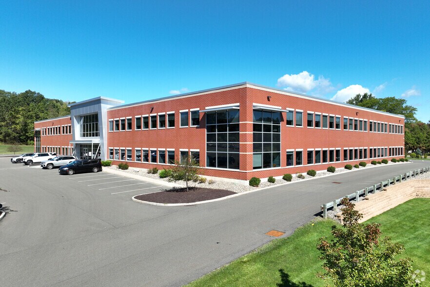 More Photos Of 33 Tech Valley Dr, East Greenbush Flex For Lease