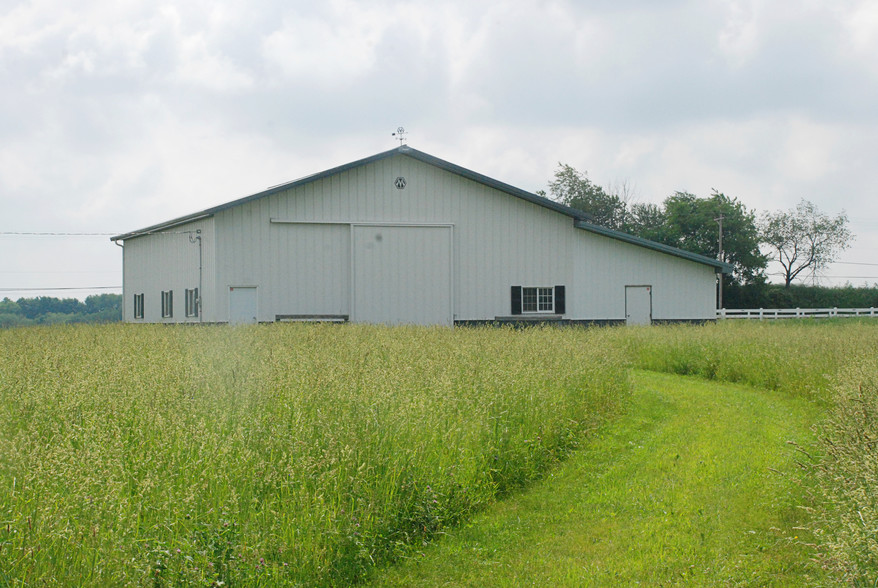 Primary Photo Of 10330 Quaker Rd, Fredericktown Flex For Lease