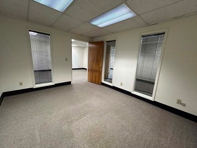 More Photos Of 3042 Berkmar Dr, Charlottesville Office For Lease