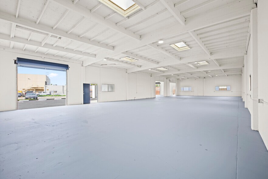 More Photos Of 985 Parker Ct, Santa Clara Warehouse For Sale