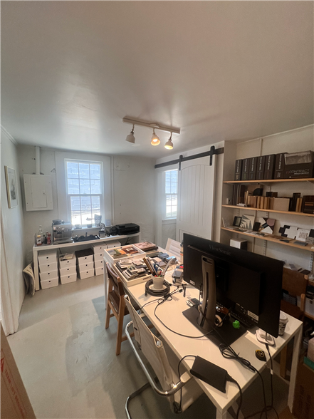 More Photos Of 46 Lois Ave, Greenville Storefront Retail Office For Lease