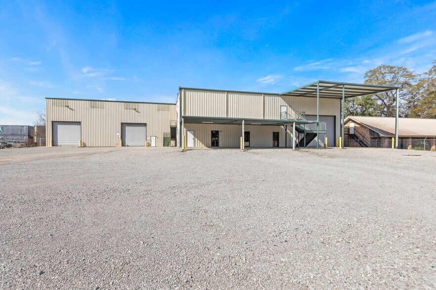 More Photos Of 1016 N Cruse Ave, Broussard Warehouse For Sale