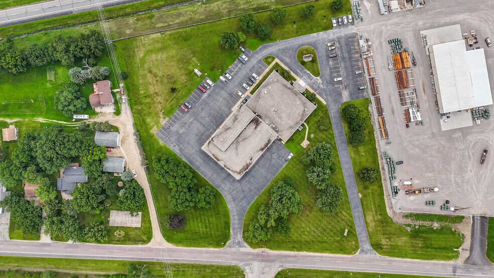 More Photos Of 900 Kraft Dr SE, Melrose Light Distribution For Lease