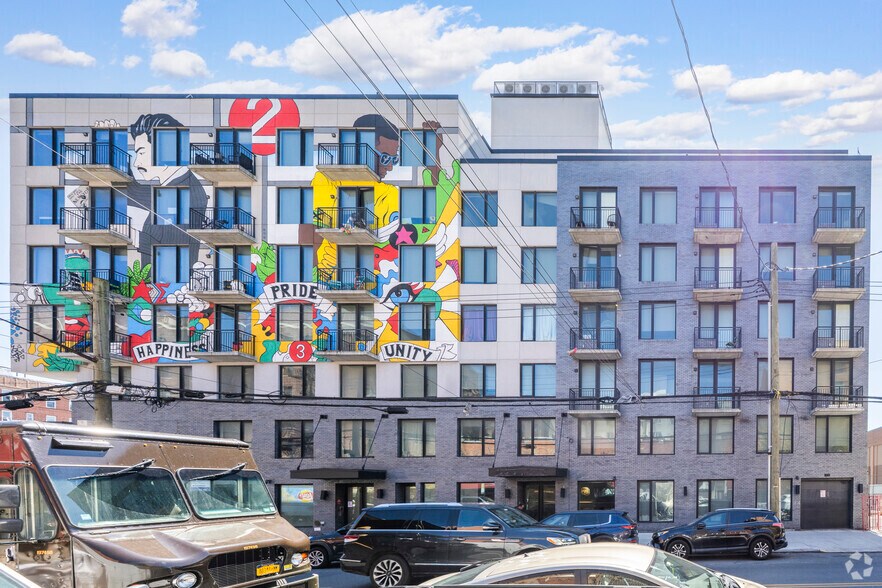 More Photos Of 858 E New York Ave, Brooklyn Apartments For Lease