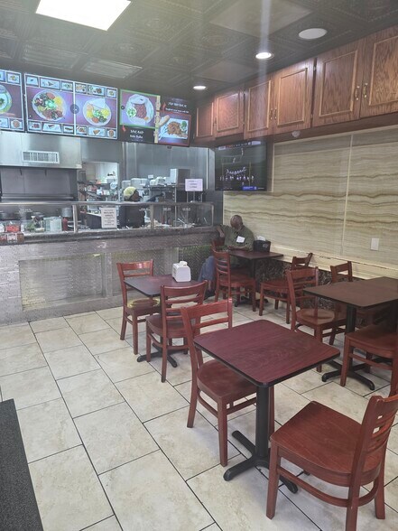 More Photos Of 1919 9th St NW, Washington Storefront For Sale