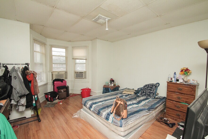 More Photos Of 2035 E Allegheny Ave, Philadelphia Apartments For Sale