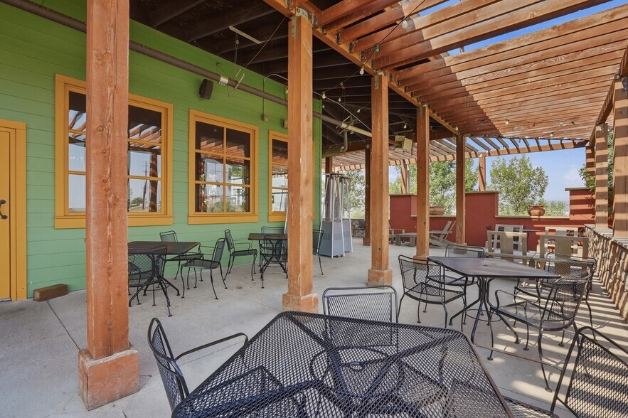 More Photos Of 1331 E North St, Rapid City Restaurant For Sale