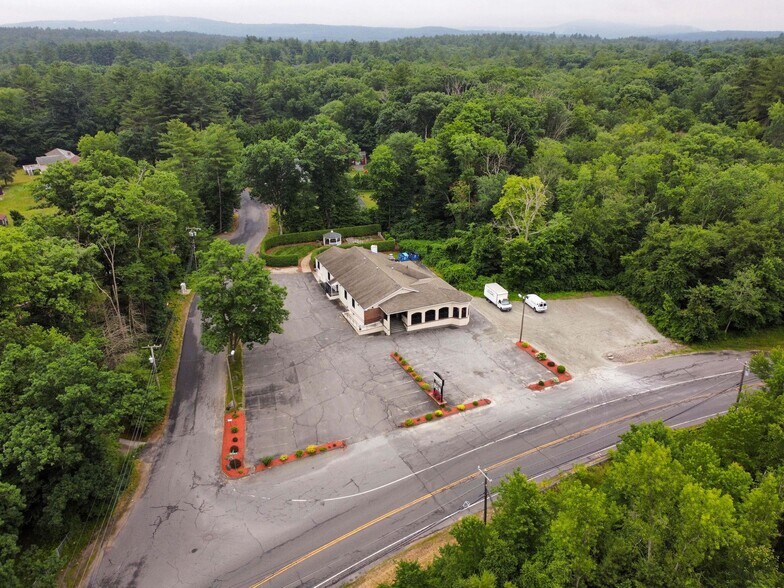 More Photos Of 1428 Center St, Ludlow Restaurant For Sale