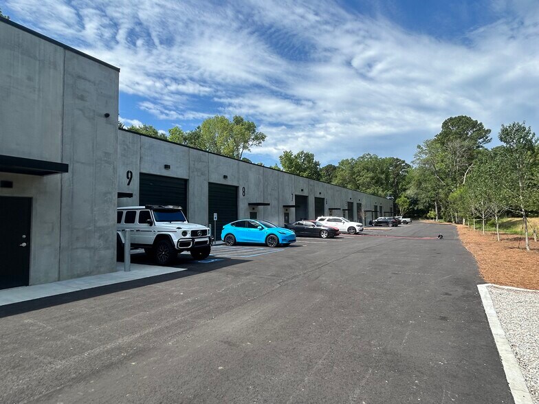 More Photos Of 6548 Ward Ave, North Charleston Light Distribution For Lease