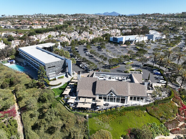 More Photos Of 32331-32595 Golden Lantern St, Laguna Niguel Unknown For Lease