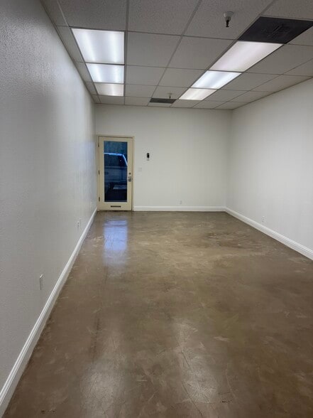 More Photos Of 2225 Brown St, Napa Storefront Retail Office For Lease
