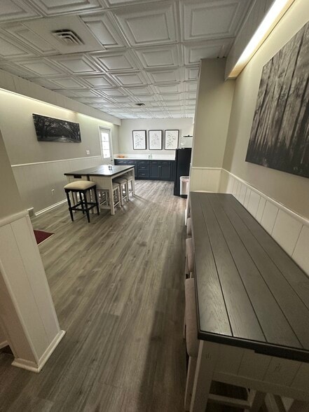 More Photos Of , Cleveland General Retail For Sale