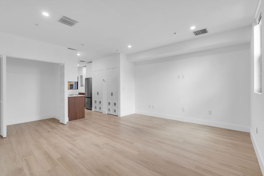 More Photos Of 1037 NW 2nd St, Miami Apartments For Sale