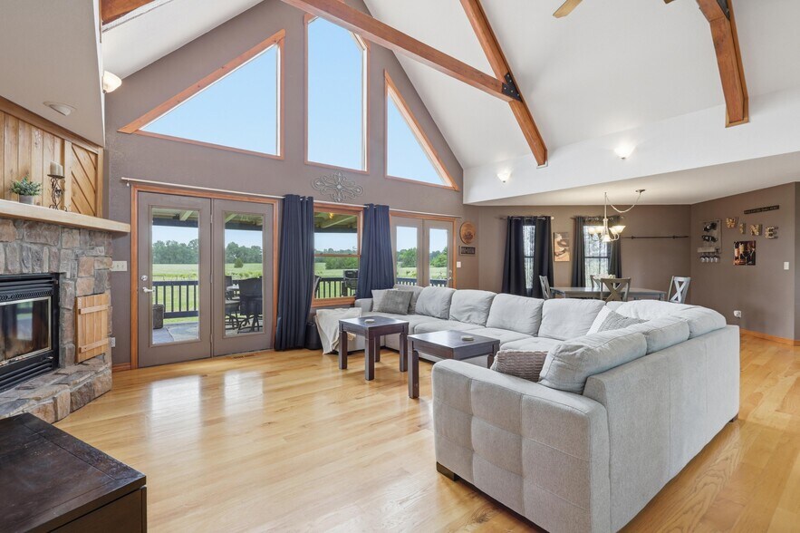 More Photos Of 25695 Mulberry Rd, Webb City Winery Vineyard For Sale