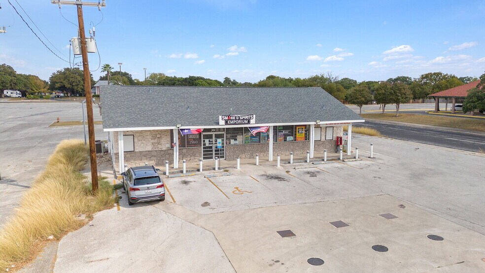 More Photos Of 6325 Bandera Rd, San Antonio Convenience Store For Sale