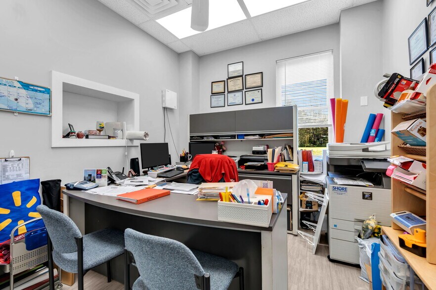 More Photos Of 321 W Farms Rd, Farmingdale Daycare Center For Sale