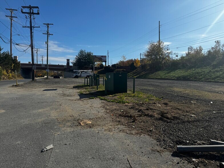 More Photos Of 5555 Branchville Rd, College Park Land For Lease