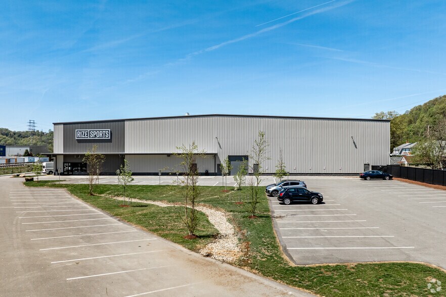 More Photos Of 1200 Brickworks, Leetsdale Warehouse For Lease