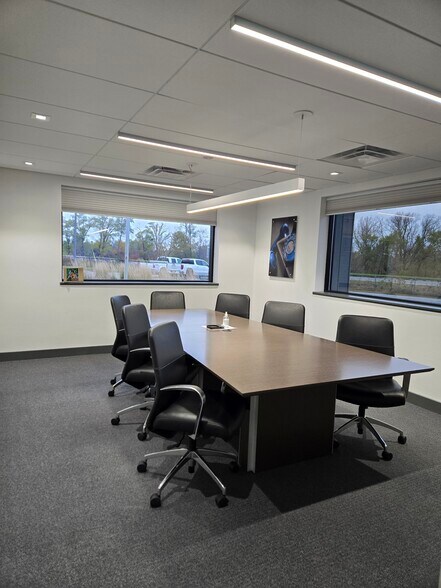 More Photos Of 3305 MN-60, Faribault Office For Sale