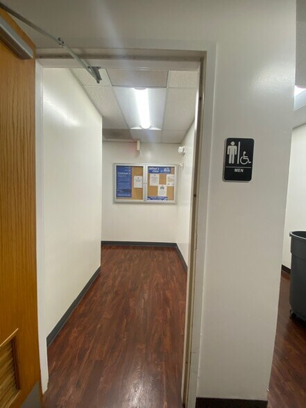 More Photos Of 20 Country Club Dr, Downingtown Medical For Lease