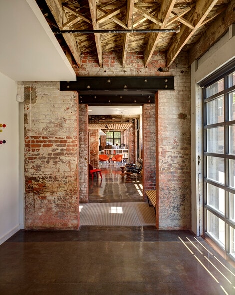 More Photos Of 982 S Front St, Columbus Loft Creative Space For Sale