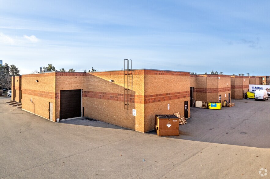 More Photos Of 601 Edgeley Blvd, Vaughan Flex For Sale