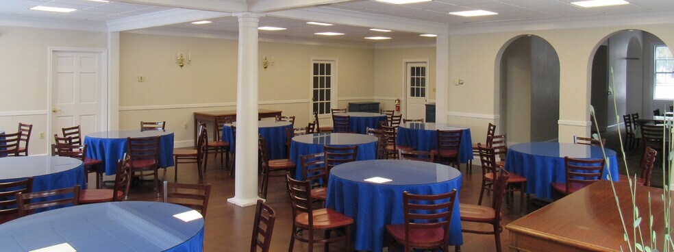 More Photos Of 29 Colton St, Farmington Religious Facility For Sale