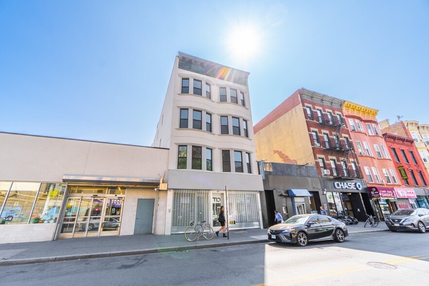 More Photos Of 800 Manhattan Ave, Brooklyn Storefront Retail Residential For Lease