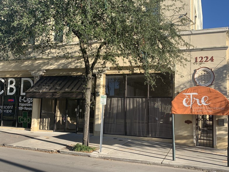 More Photos Of 1224 St Charles Ave, New Orleans Apartments For Lease