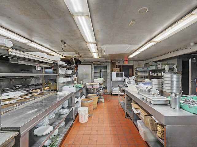 More Photos Of 504 Larkfield Rd, East Northport Restaurant For Lease