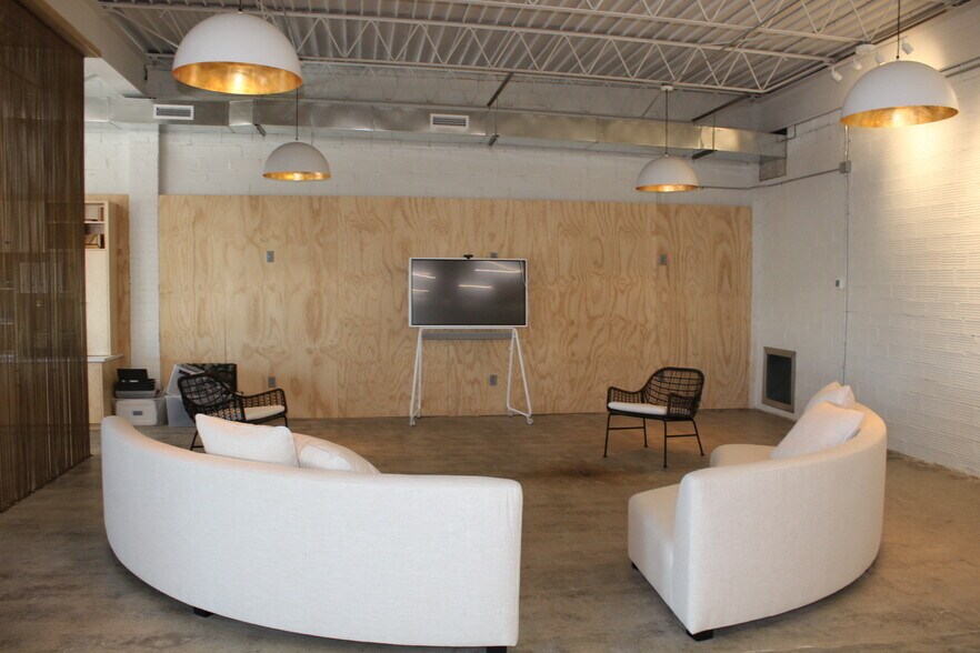 More Photos Of 117 W Main St, Coldwater Office For Lease