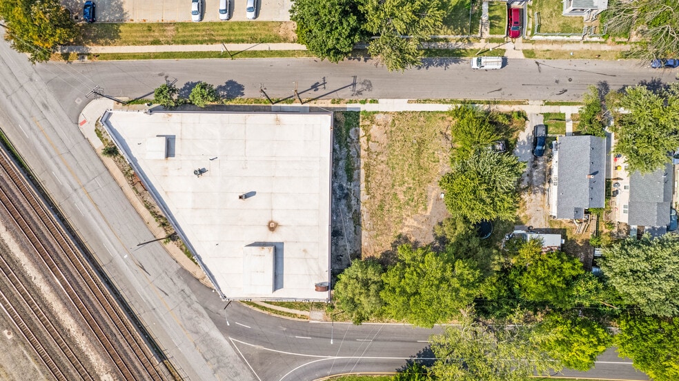 More Photos Of 6100 Wilson Ave, Kansas City Warehouse For Sale