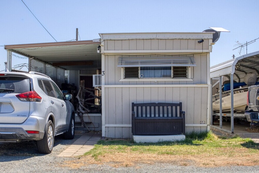 More Photos Of 4222 Lelia Dr, Rio Vista Manufactured Housing Mobile Home Park For Sale