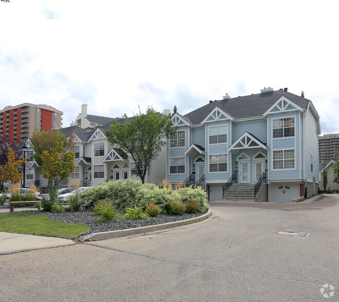 More Photos Of 10235 111 St NW, Edmonton Apartments For Sale