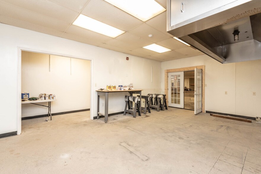 More Photos Of 1803 Claude Rd, Conover Religious Facility For Lease