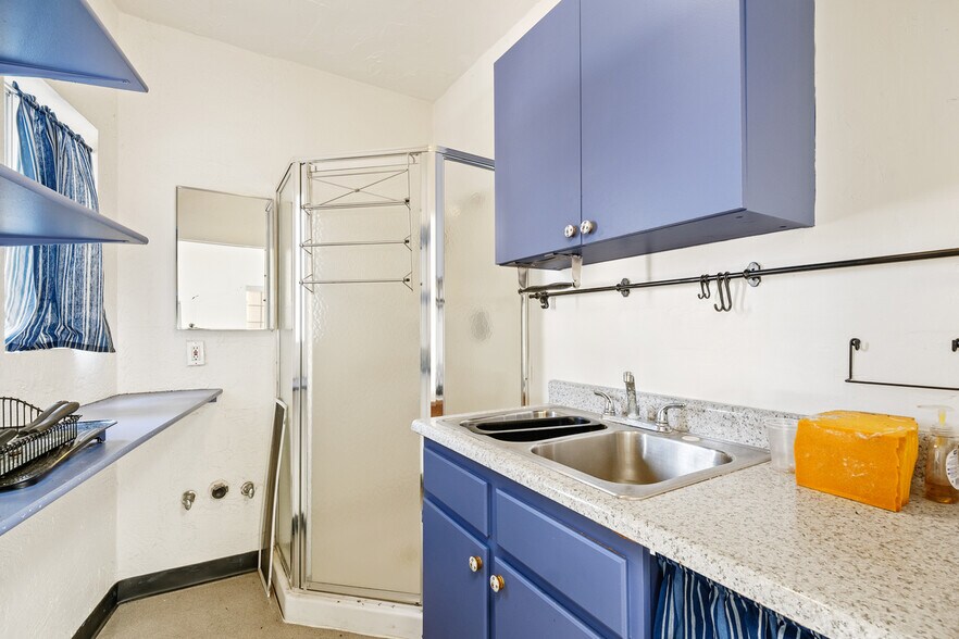 More Photos Of 2728-2740 S La Cienega Blvd, Los Angeles Loft Creative Space For Lease