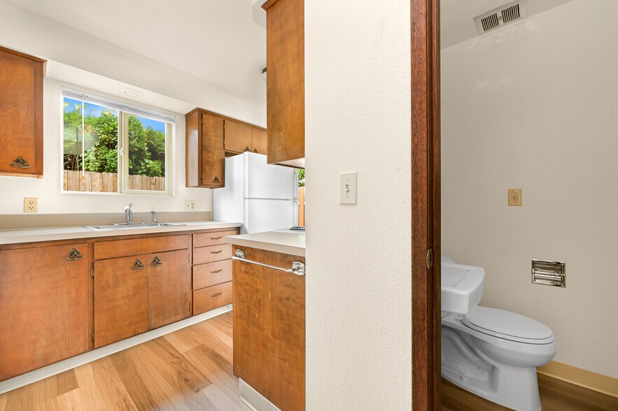 More Photos Of 3330 Northwest Ave, Bellingham Multifamily For Sale