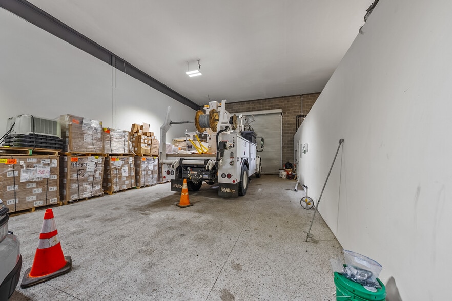 More Photos Of 1918 Bobcat Way, White City Warehouse For Sale