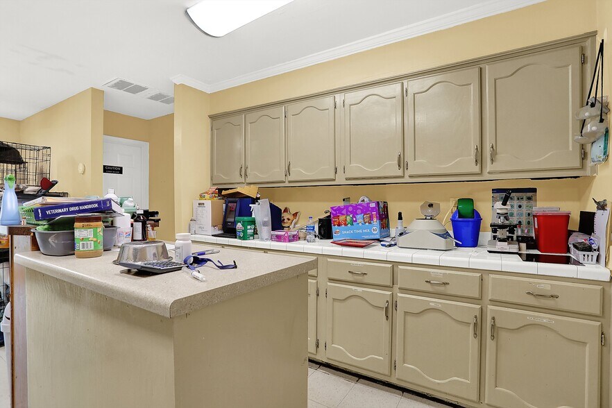 More Photos Of 5165 Getwell Rd, Southaven Office For Sale