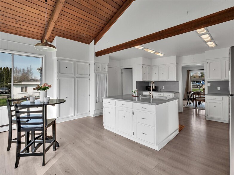 More Photos Of 5041 Guide Meridian, Bellingham Specialty For Sale