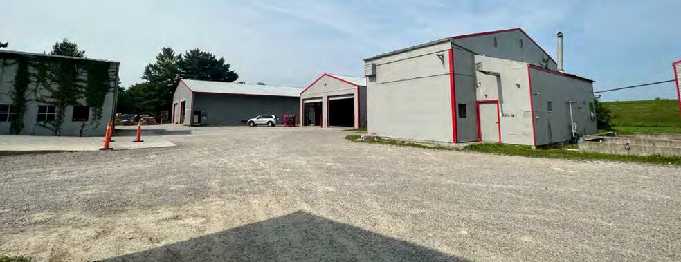 More Photos Of 1200 Lakeview Ave, Washington Court House Manufacturing For Lease