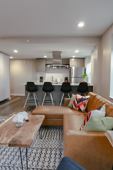 More Photos Of 201 Michigan St NW, Grand Rapids Apartments For Lease