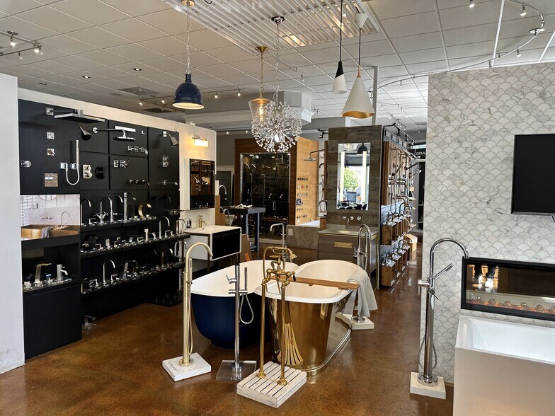 More Photos Of 800 Woodside Rd, Redwood City Freestanding For Lease