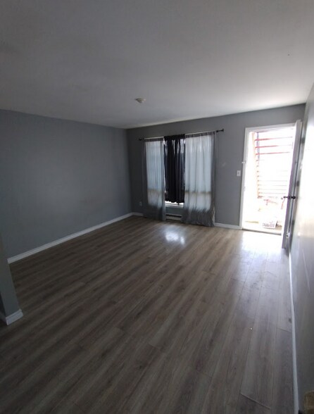 More Photos Of 859 Trunk Rd, Sault Ste. Marie Apartments For Sale