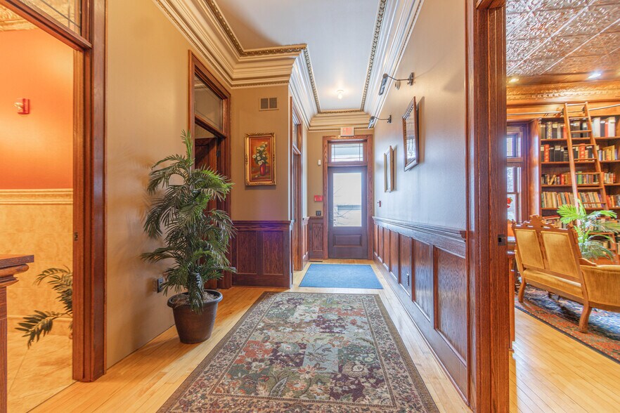 More Photos Of 114 S State St, Fall Creek Office For Lease