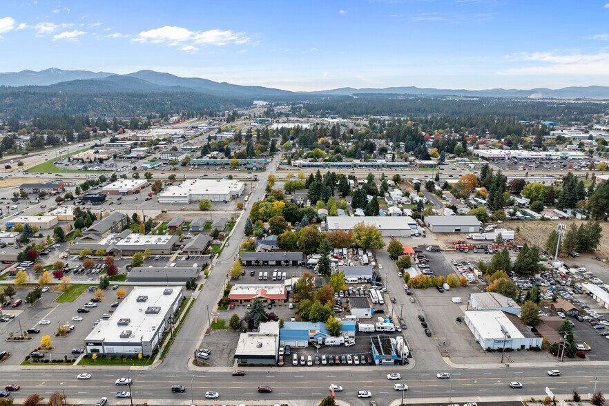 More Photos Of 2929 N Government Way, Coeur d'Alene Auto Dealership For Sale