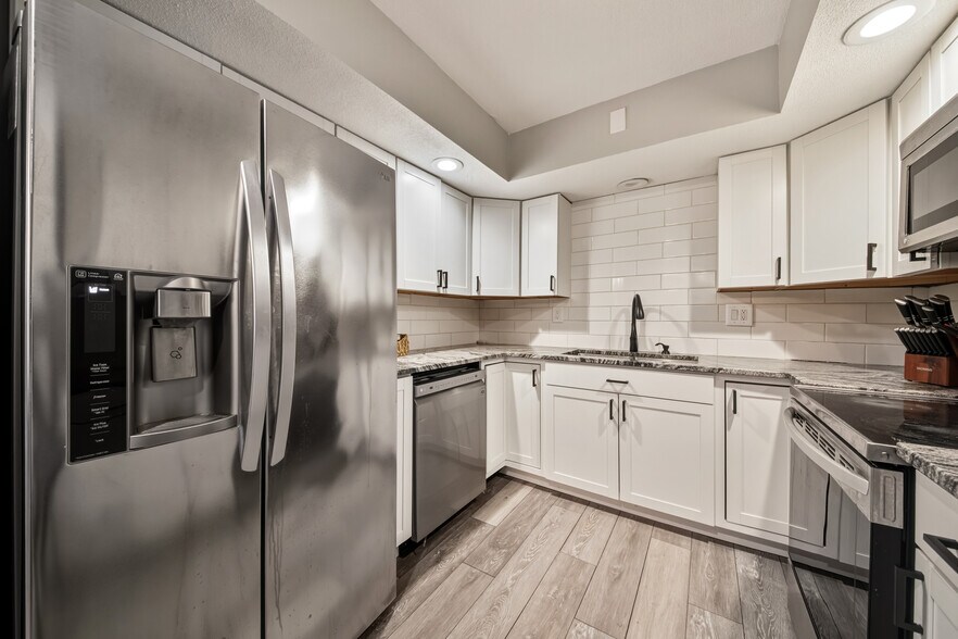 More Photos Of 798 Route 100, Wilmington Flex For Sale